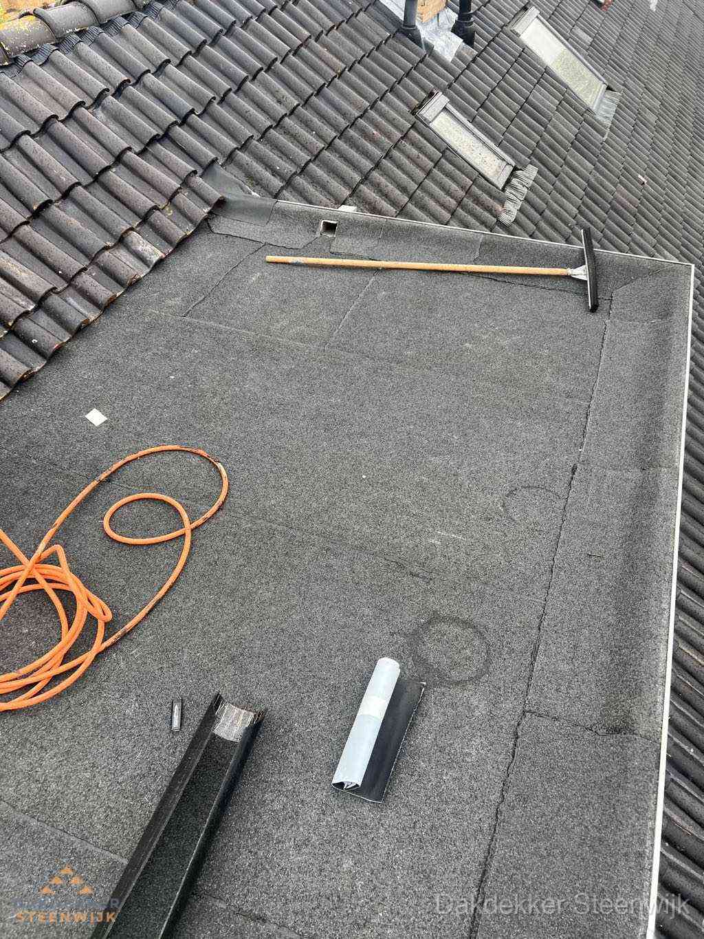 Plat Dak Reparatie Gereedschap Steenwijk